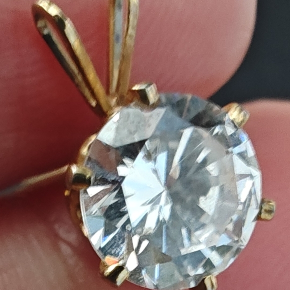 7 Pieces Gold-tone And Silver-tone Pendants - Picture 10 of 16